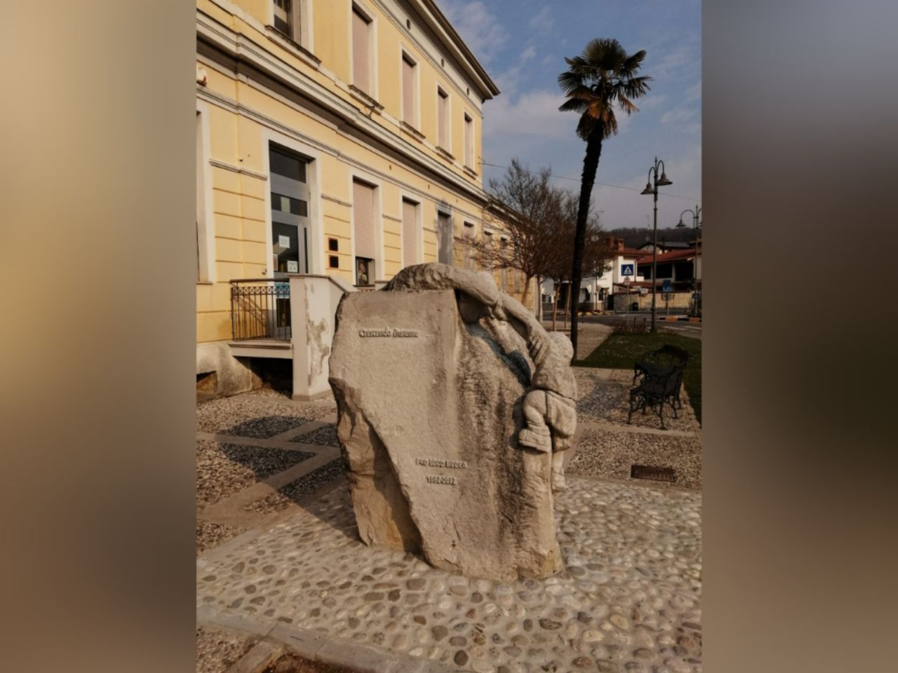 Immagine per Dopo un decennio la statua dei 50 anni di Pro loco sarà davanti alle scuole di Medea